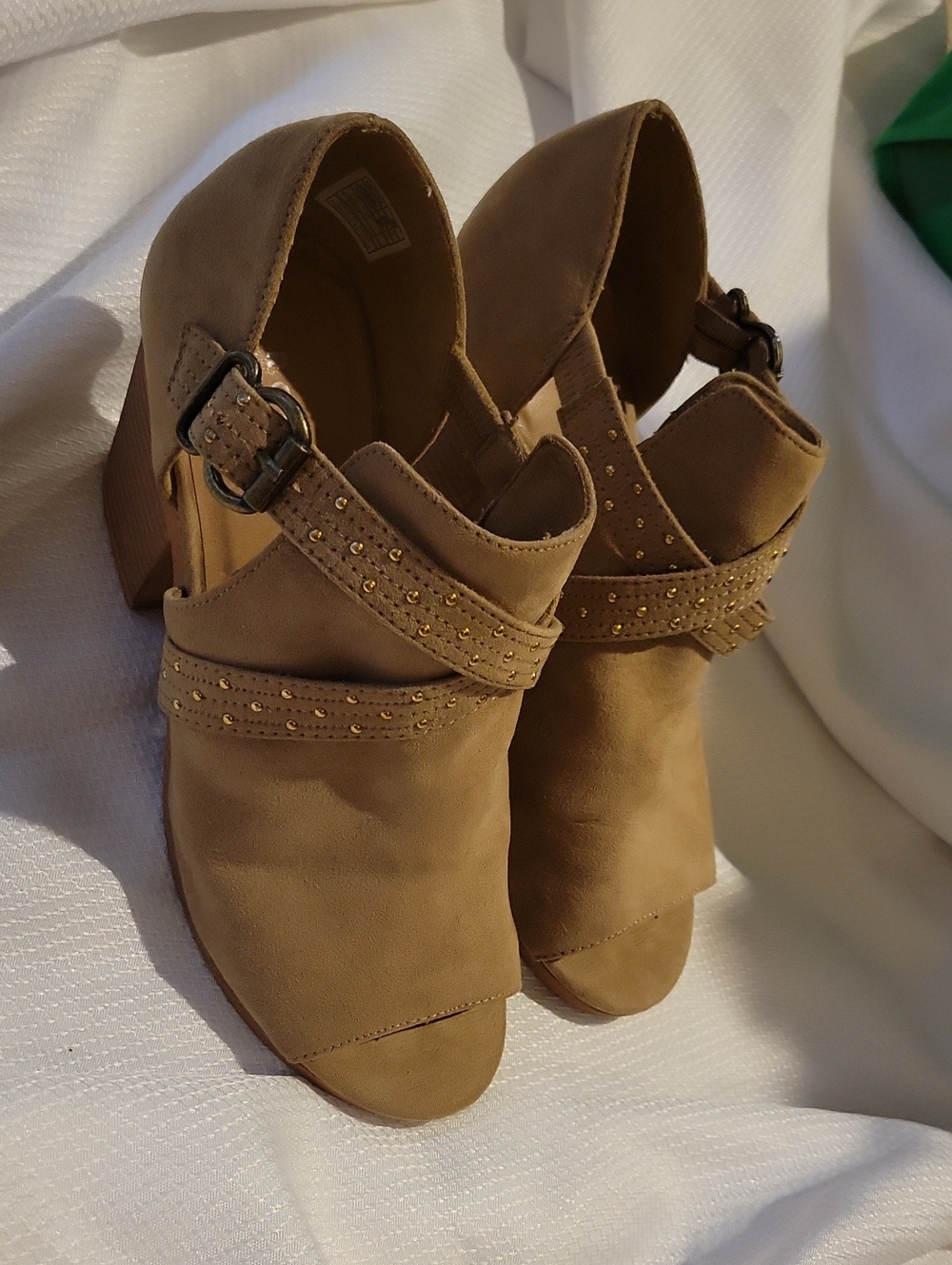 Suede Peep-Toe Slingback Heels in Tan - Women Shoes. Rocket Dog